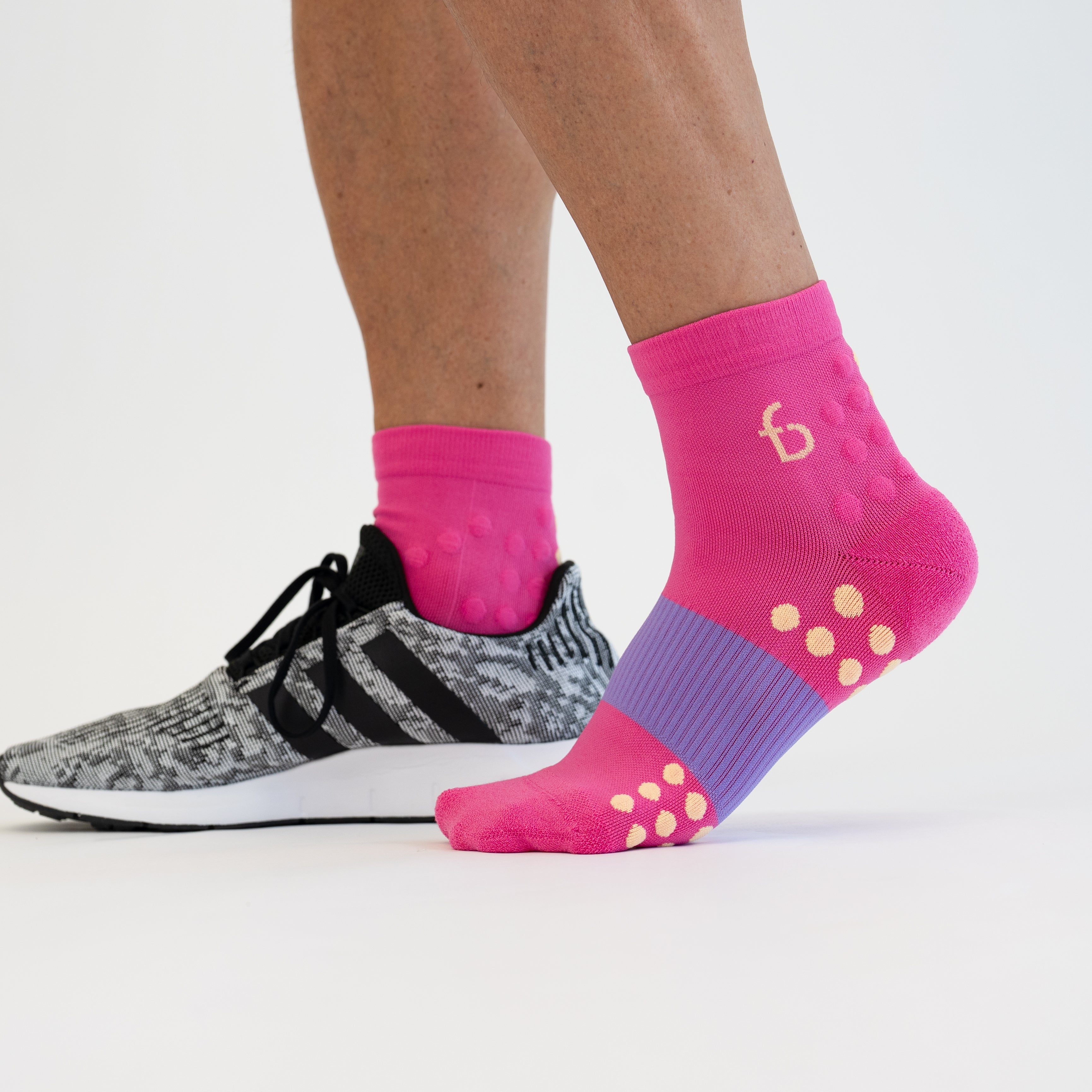 Performance Quarter Cut Running Socks